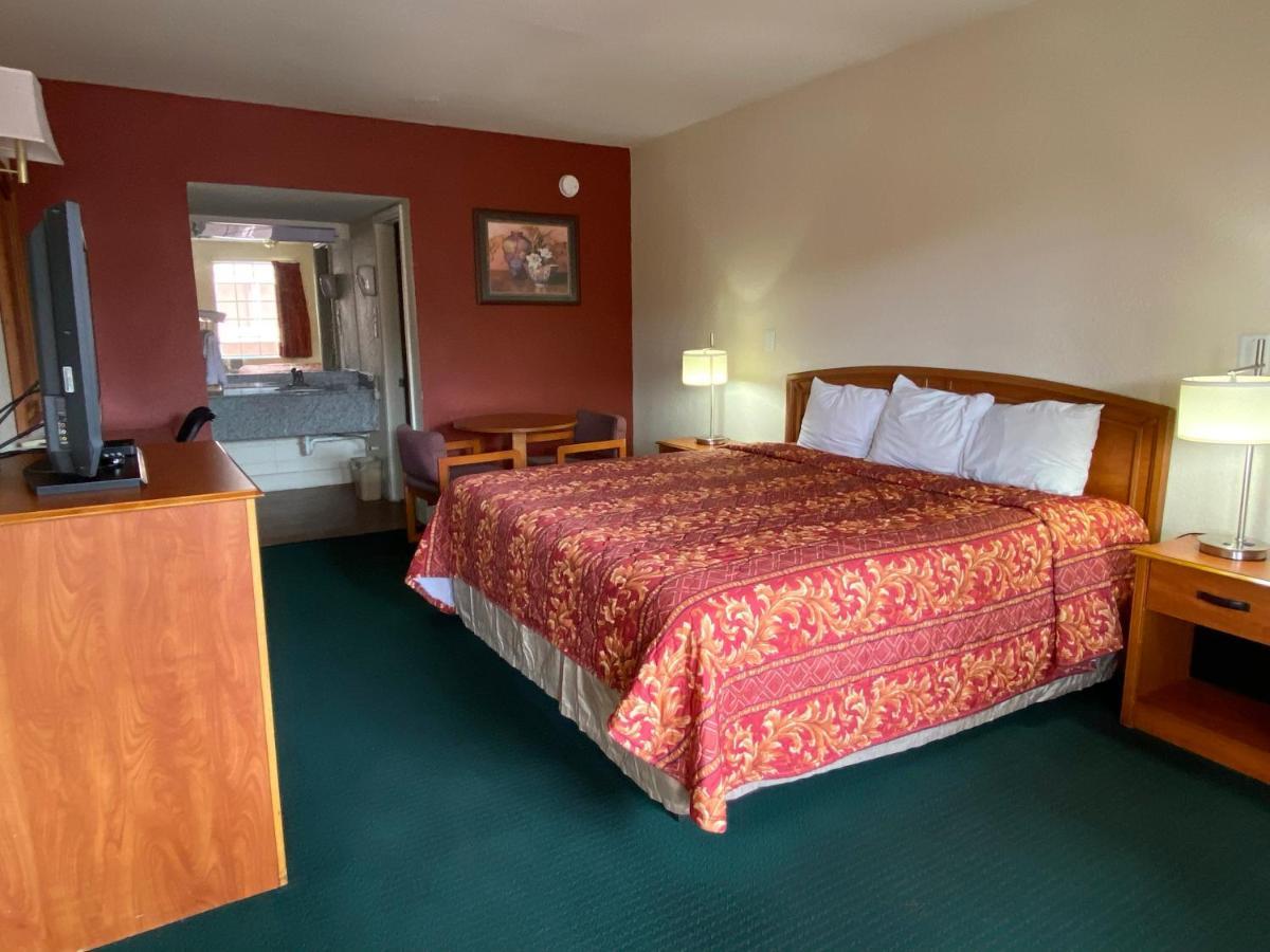 Travel Inn Lackland Sea World San Antonio Bagian luar foto