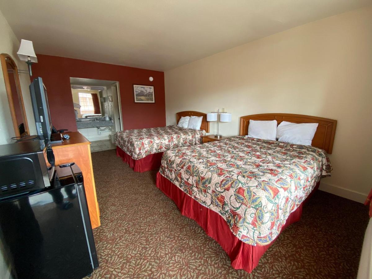 Travel Inn Lackland Sea World San Antonio Bagian luar foto
