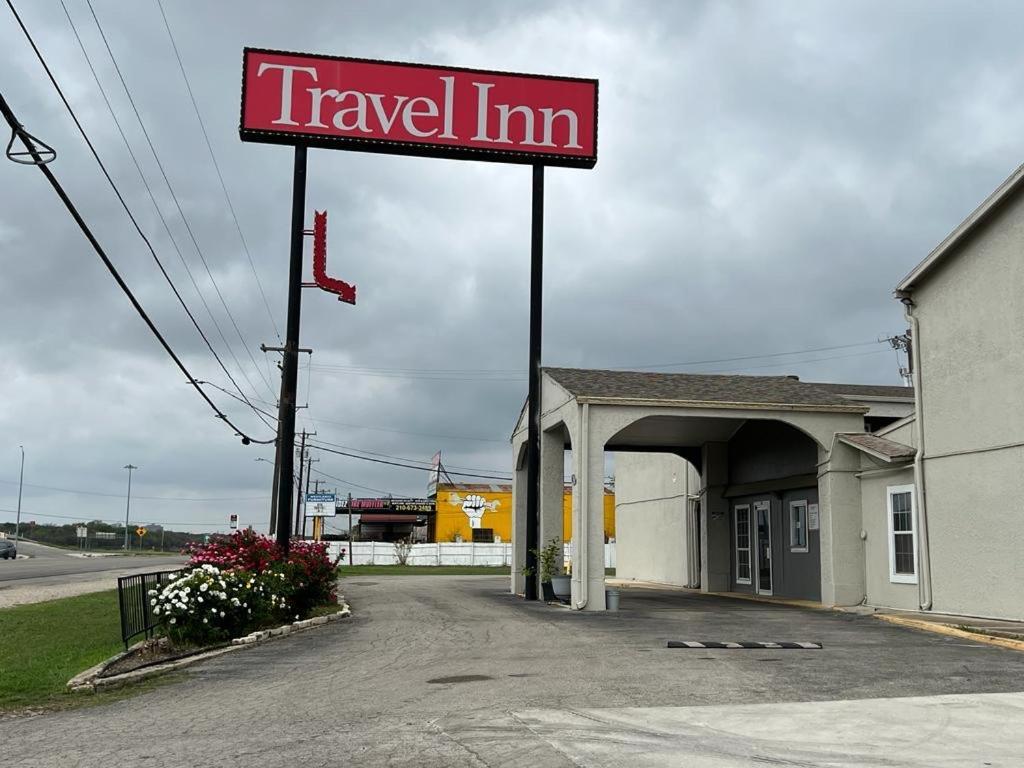 Travel Inn Lackland Sea World San Antonio Bagian luar foto