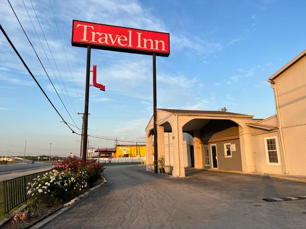 Travel Inn Lackland Sea World San Antonio Bagian luar foto